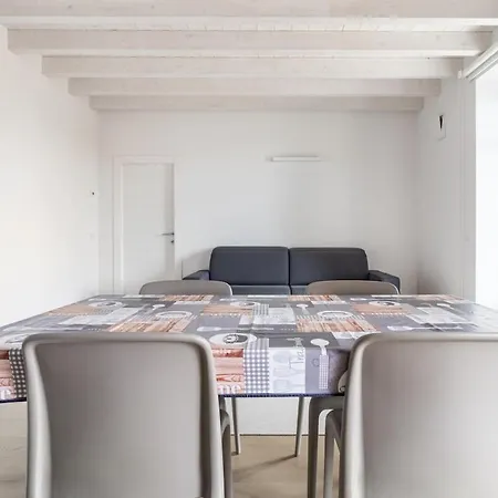 Апартаменты Casa Gina With Pool And View *