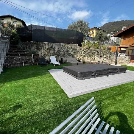 Апартаменты Casa Gina With Pool And View